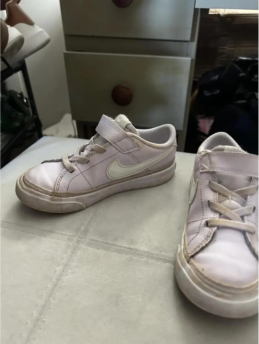 Nike Blazer Low '77 sneakers in pink & white, size US 10C